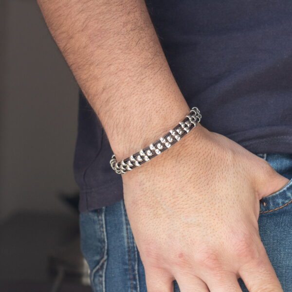 Pulsera Unisex de Cuero Marrón y Abalorios Bañados en Plata