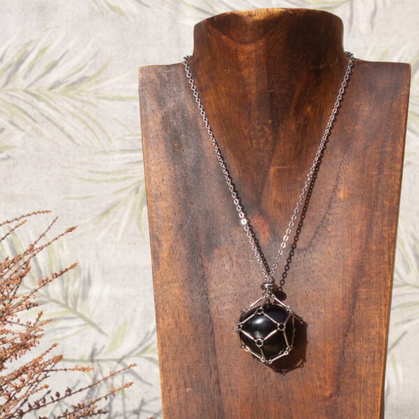 Collar Jaula de Piedra Natural con Cadena de Acero Inoxidable