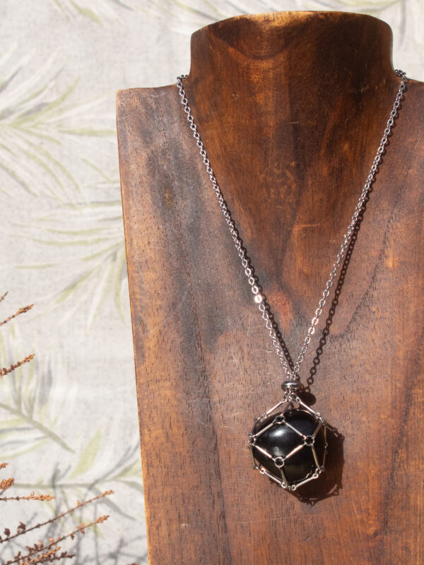 Collar Jaula de Piedra Natural con Cadena de Acero Inoxidable