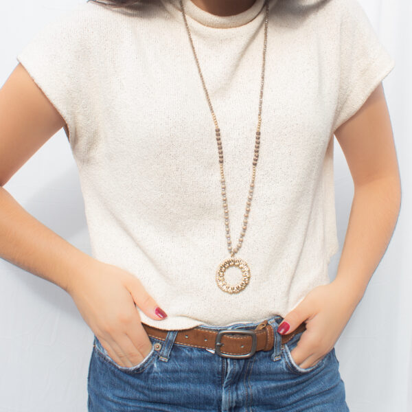 IMG_2417-2 AMICHI- Collar Largo de Cristal Facetado con Círculo Dorado