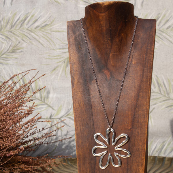 AMICHI - Collar Flor con Cadena Larga de Acero Inoxidable