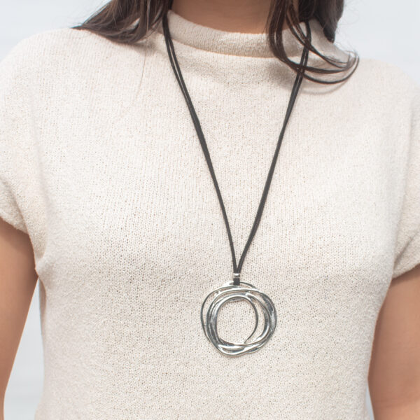 IMG_0755 Colgante Mujer Círculo Espiral Plata Tibetana